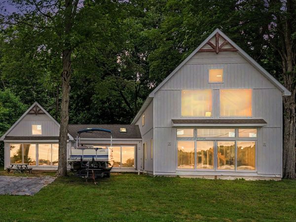 50756 Garrett Road, Dowagiac, MI 49047