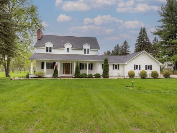 6121 Saline Waterworks Road, Saline, MI 48176
