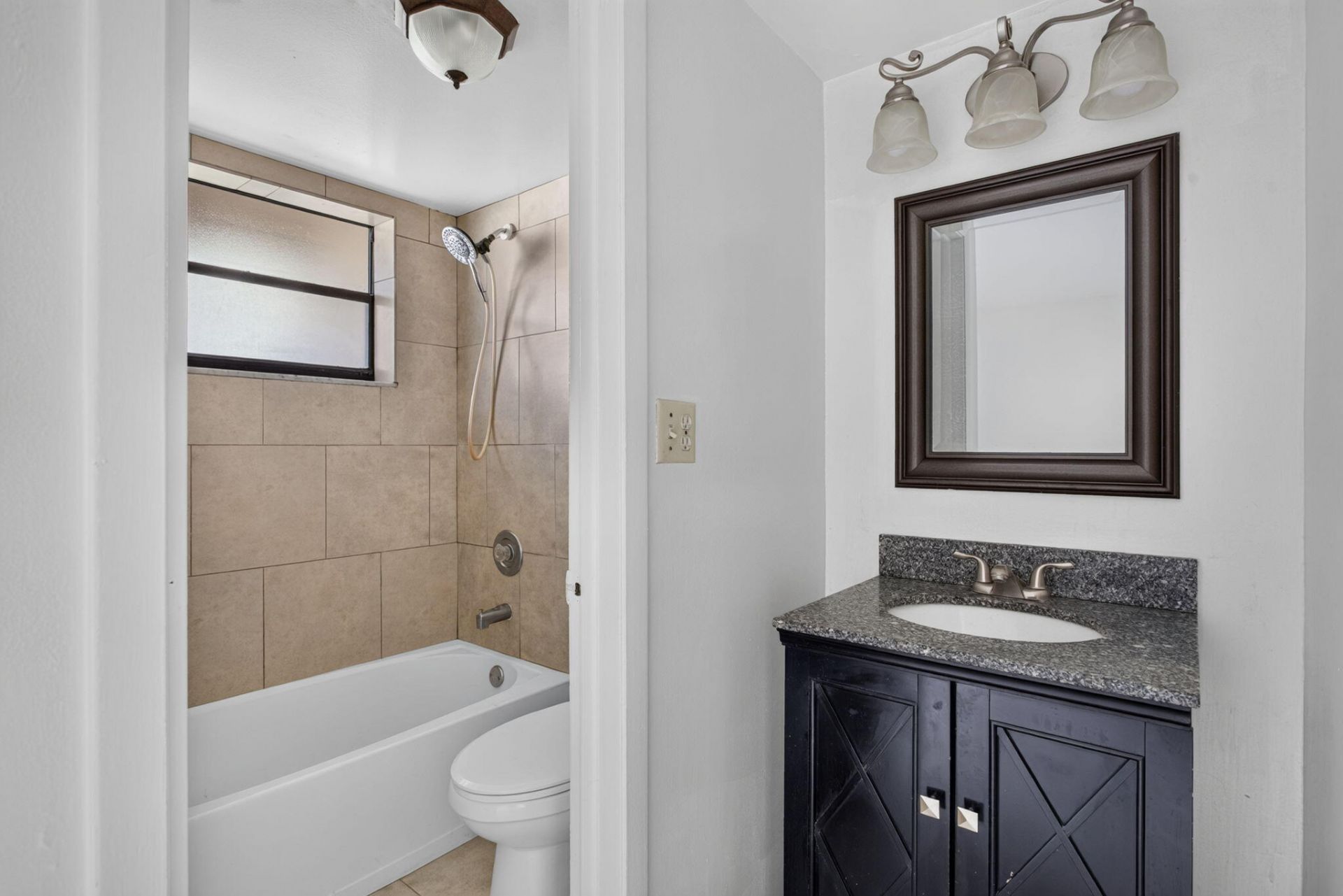 2141 NE 42nd Street, Unit 204, Lighthouse Point, FL 33064 Photo