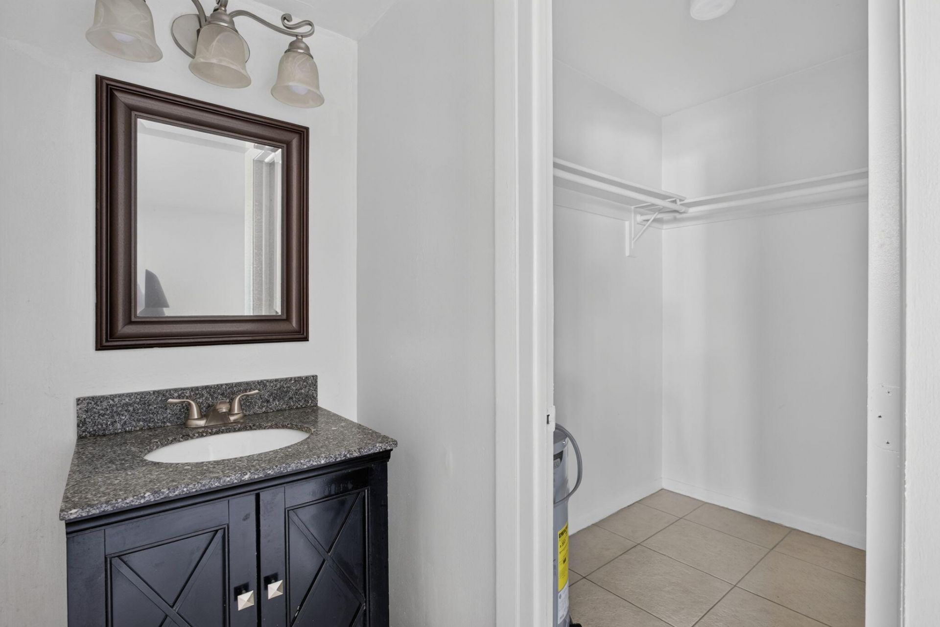2141 NE 42nd Street, Unit 204, Lighthouse Point, FL 33064 Photo