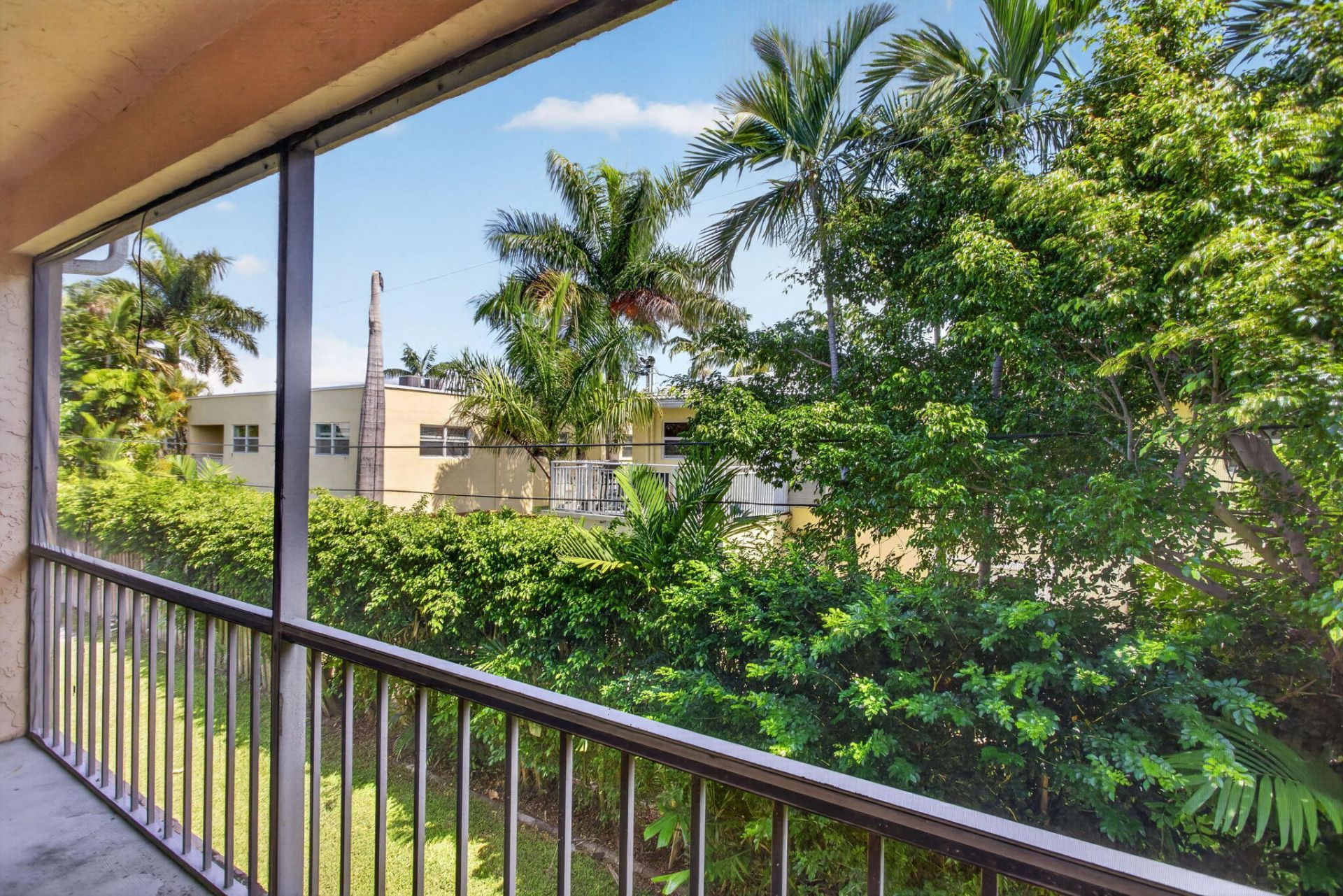 2141 NE 42nd Street, Unit 204, Lighthouse Point, FL 33064 Photo