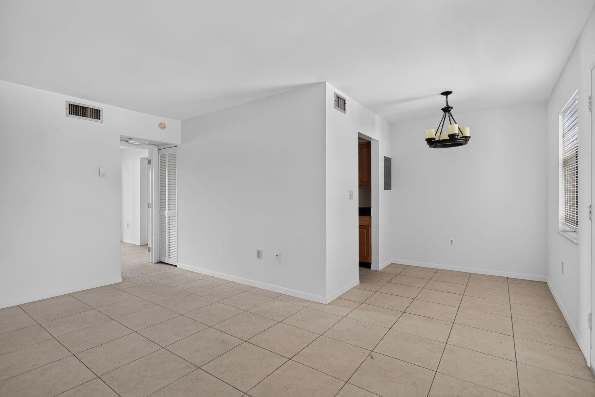 2141 NE 42nd Street, Unit 204, Lighthouse Point, FL 33064 Photo