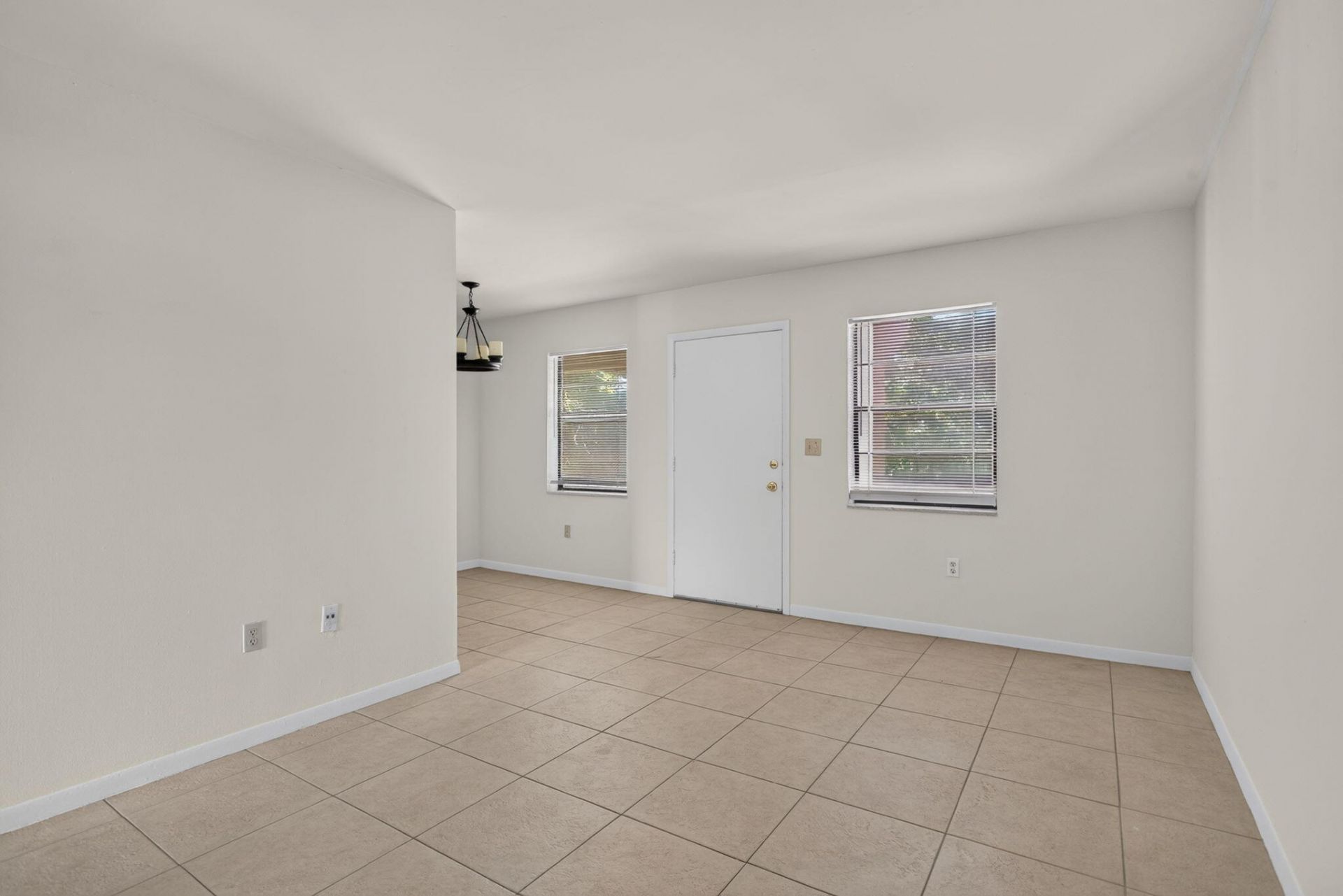 2141 NE 42nd Street, Unit 204, Lighthouse Point, FL 33064 Photo
