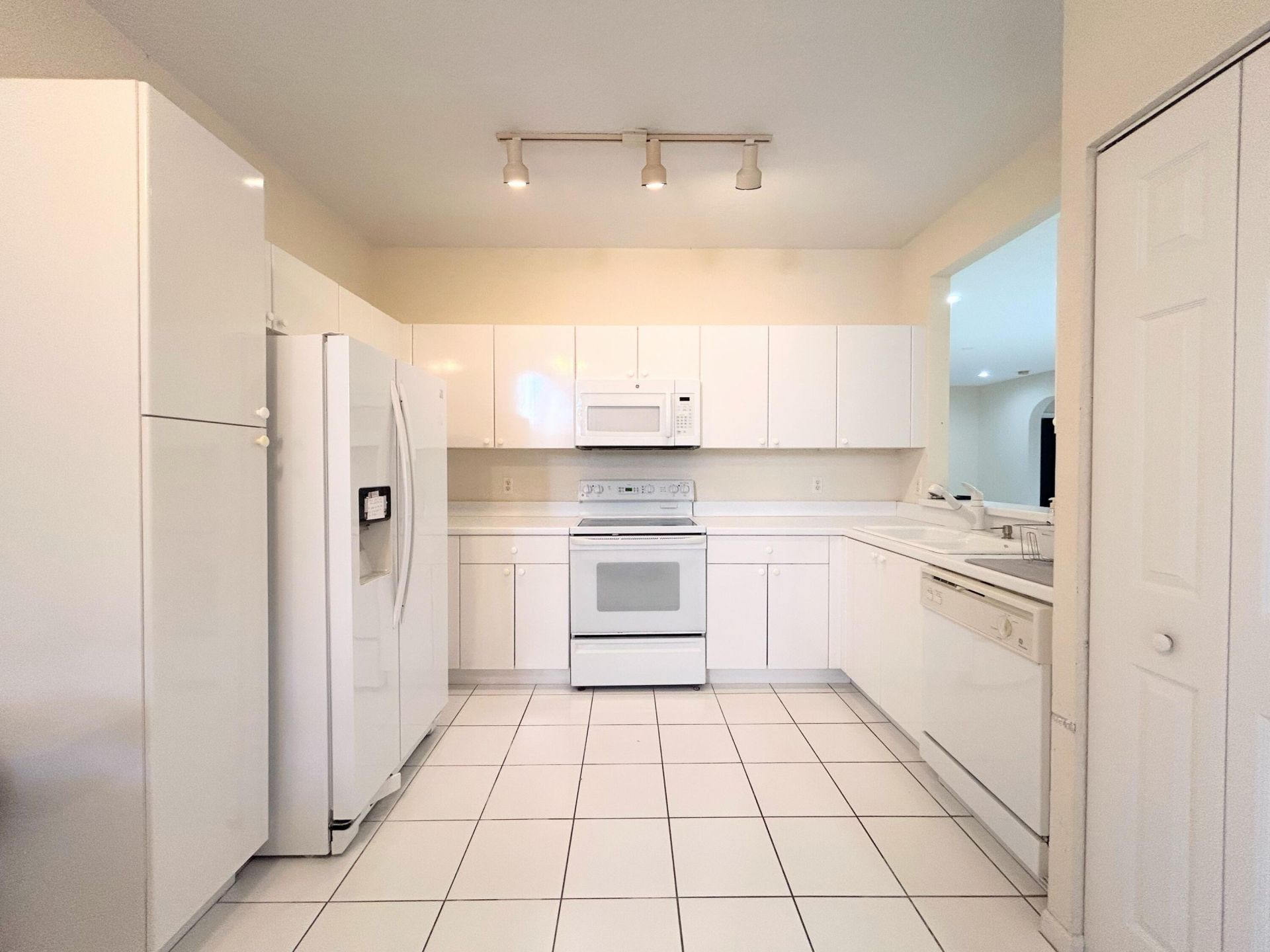 7910 Laina Lane, Unit 2, Boynton Beach, FL 33437 Photo