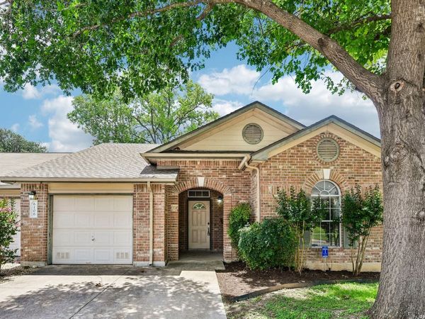 6106 WEXFORD BRK, San Antonio, TX 78240