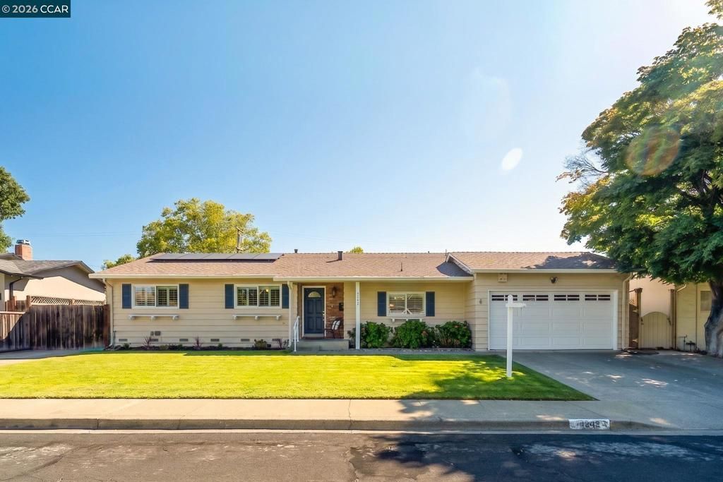 4242 Henning Dr, Concord, CA 94521 Main Photo