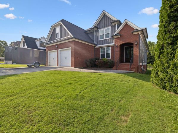 8123 Savannah Bay Drive Drive, Ooltewah, TN 37363