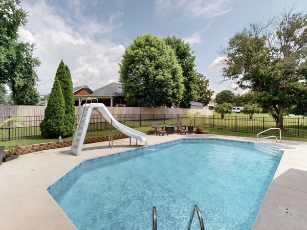 508 Redstone Dr , Gallatin, TN 37066