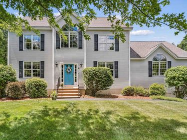 8 Margaret Circle, Mont Vernon, NH 03057