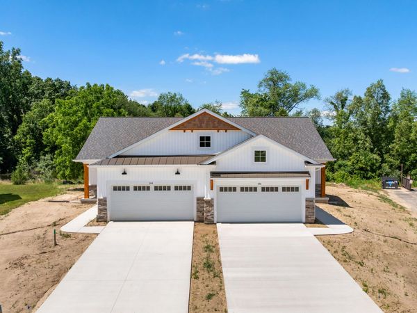 146 Ashley Court, Brooklyn, MI 49230