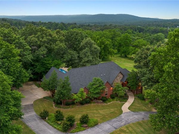 3937 Savannah Drive , Harrison, AR 72601