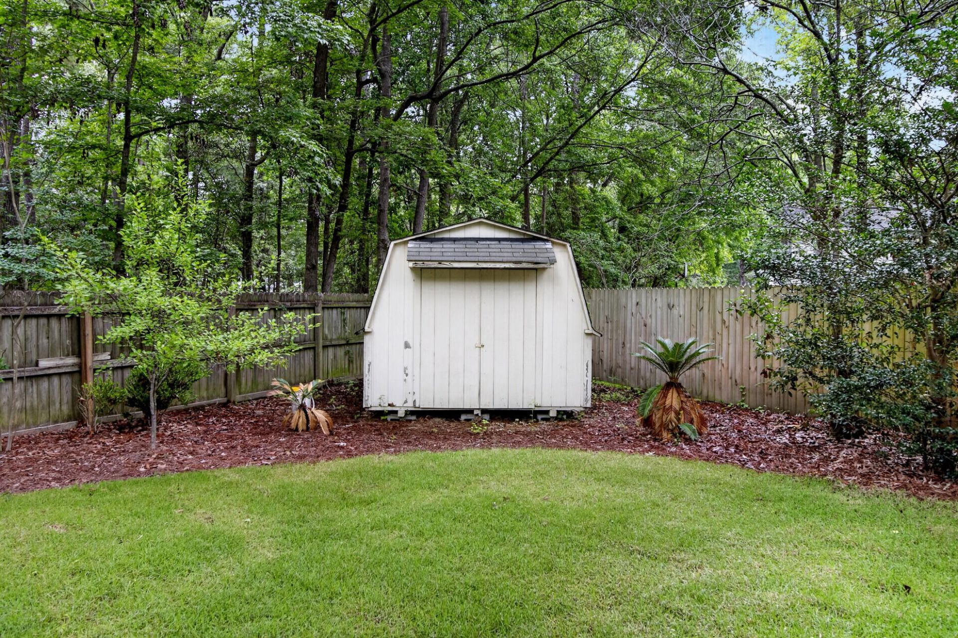110 Mallock Court Photo 36