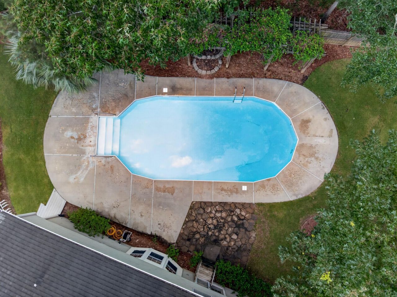 110 Mallock Court Photo 42