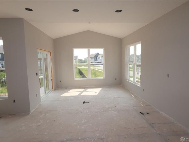 616 Goldfinch Drive, Beavercreek, OH 45434 Photo 3