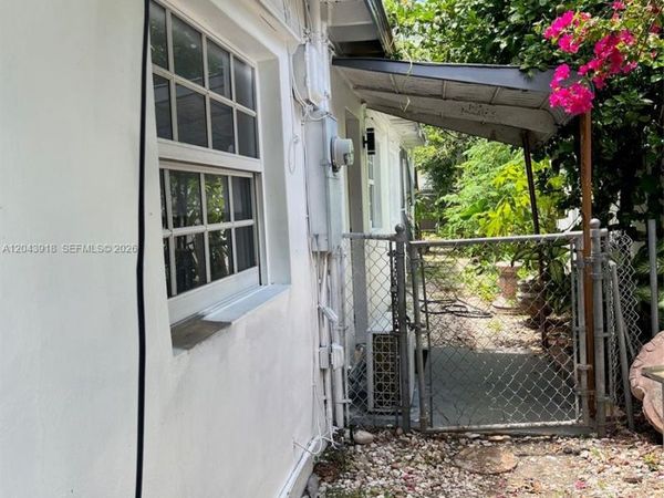 0 East Dr. , North Miami Beach, FL 33162