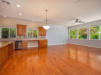 9341 Courtney Way, Roseville, CA 95747 Photo