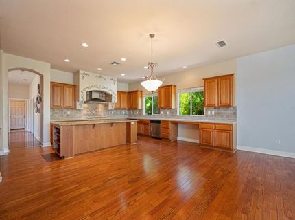 9341 Courtney Way, Roseville, CA 95747 Photo