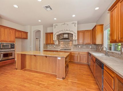 9341 Courtney Way, Roseville, CA 95747 Photo