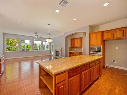 9341 Courtney Way, Roseville, CA 95747 Photo