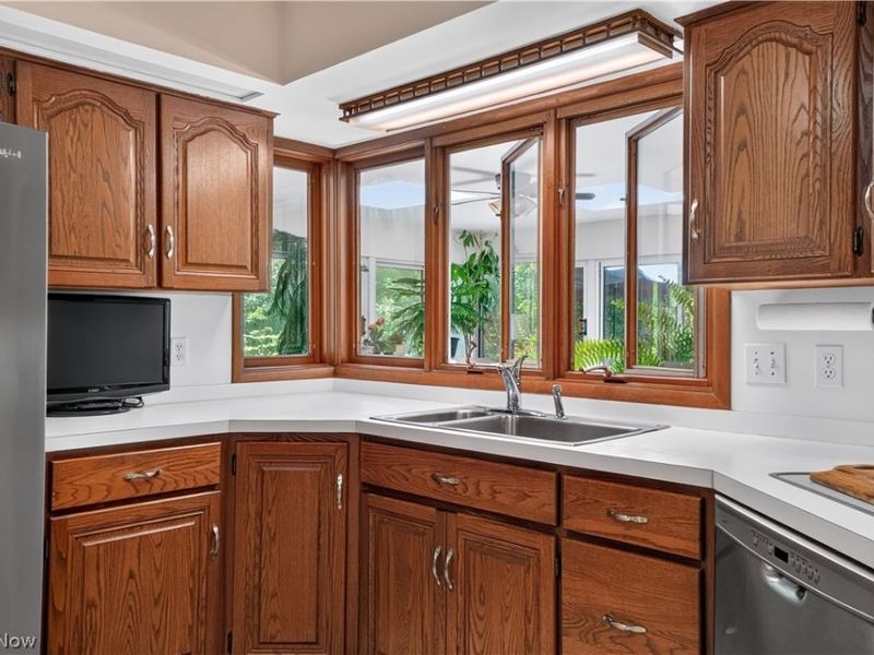 13635 Fox Hills Drive, Novelty, OH 44072 Photo 12