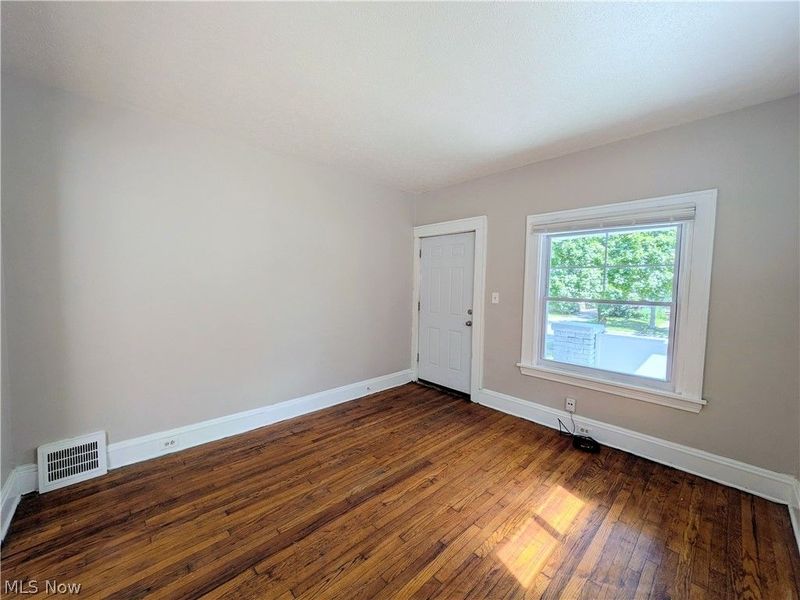 11302 Parkview Avenue, Cleveland, OH 44104 Photo 10
