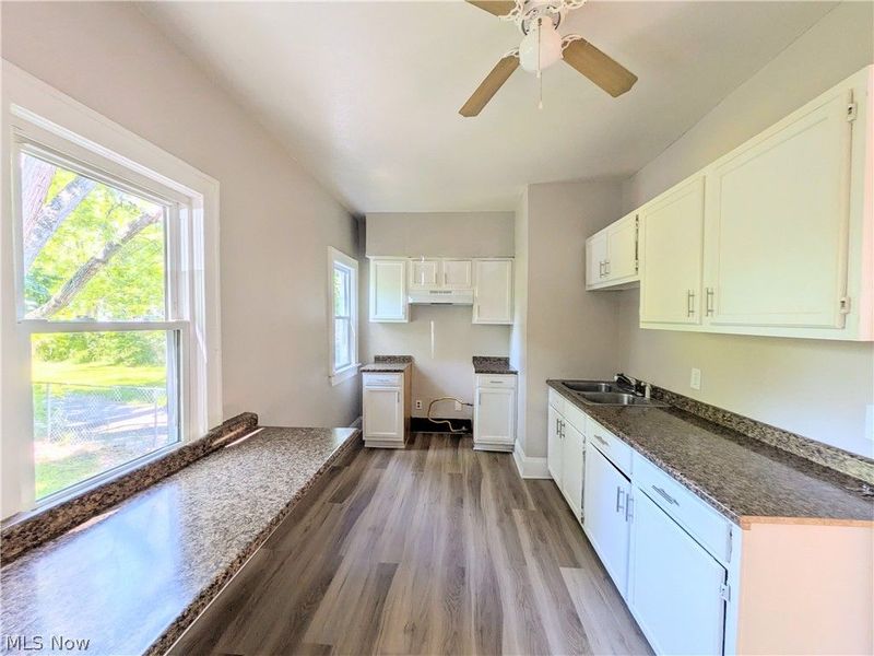 11302 Parkview Avenue, Cleveland, OH 44104 Photo 11
