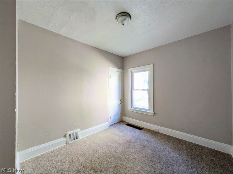 11302 Parkview Avenue, Cleveland, OH 44104 Photo 15