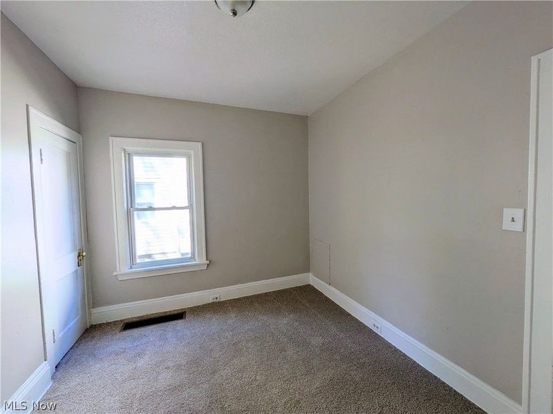 11302 Parkview Avenue, Cleveland, OH 44104 Photo 16