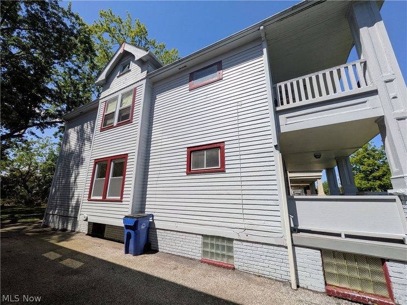 11302 Parkview Avenue, Cleveland, OH 44104 Photo 2