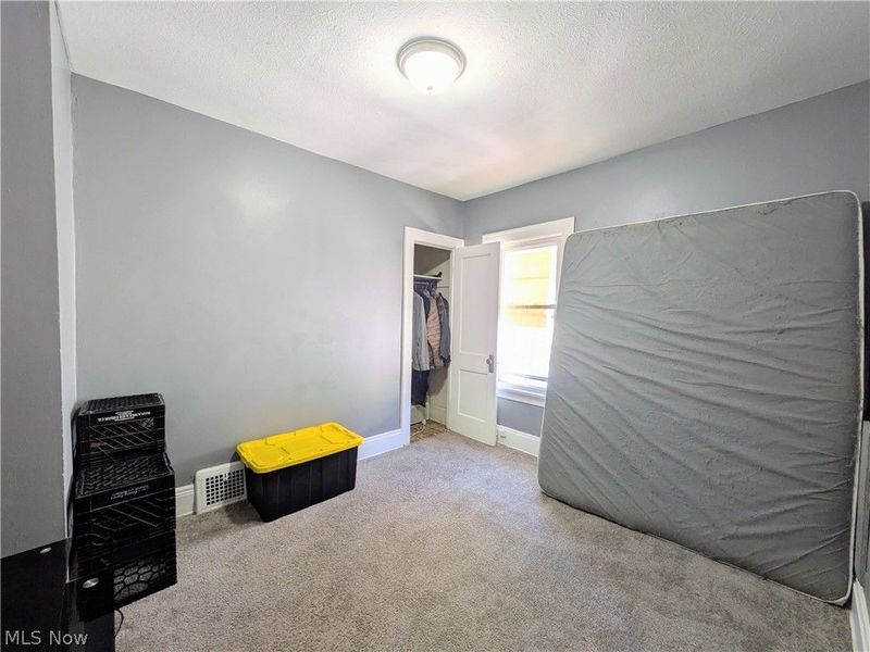 11302 Parkview Avenue, Cleveland, OH 44104 Photo 28