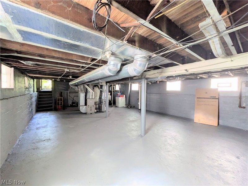 11302 Parkview Avenue, Cleveland, OH 44104 Photo 35