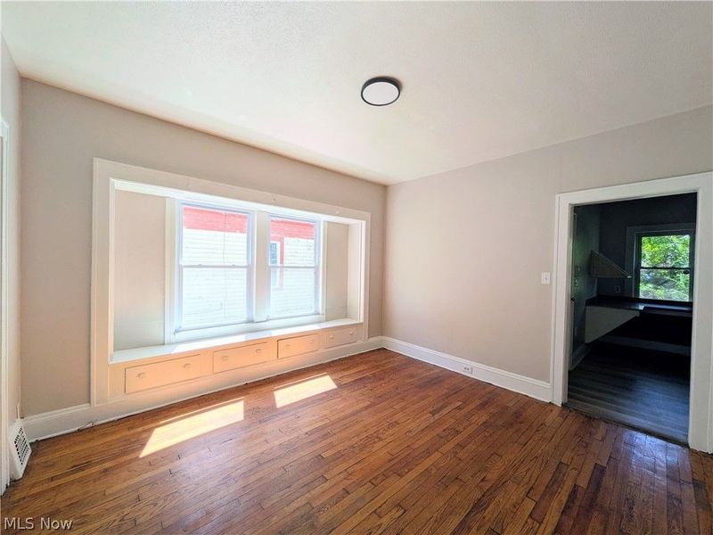 11302 Parkview Avenue, Cleveland, OH 44104 Photo 9