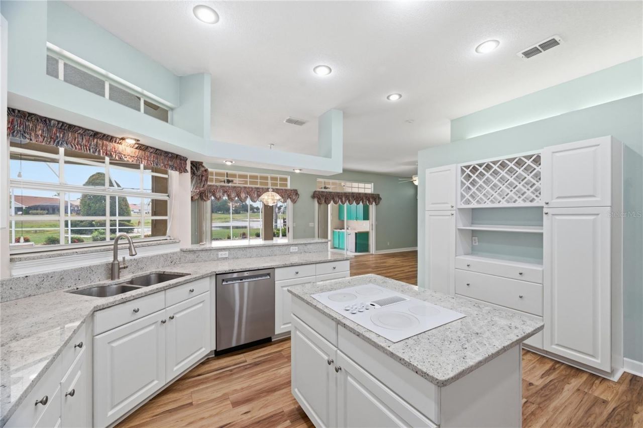 2116 Platinum Drive, Sun City Center, FL 33573 Photo