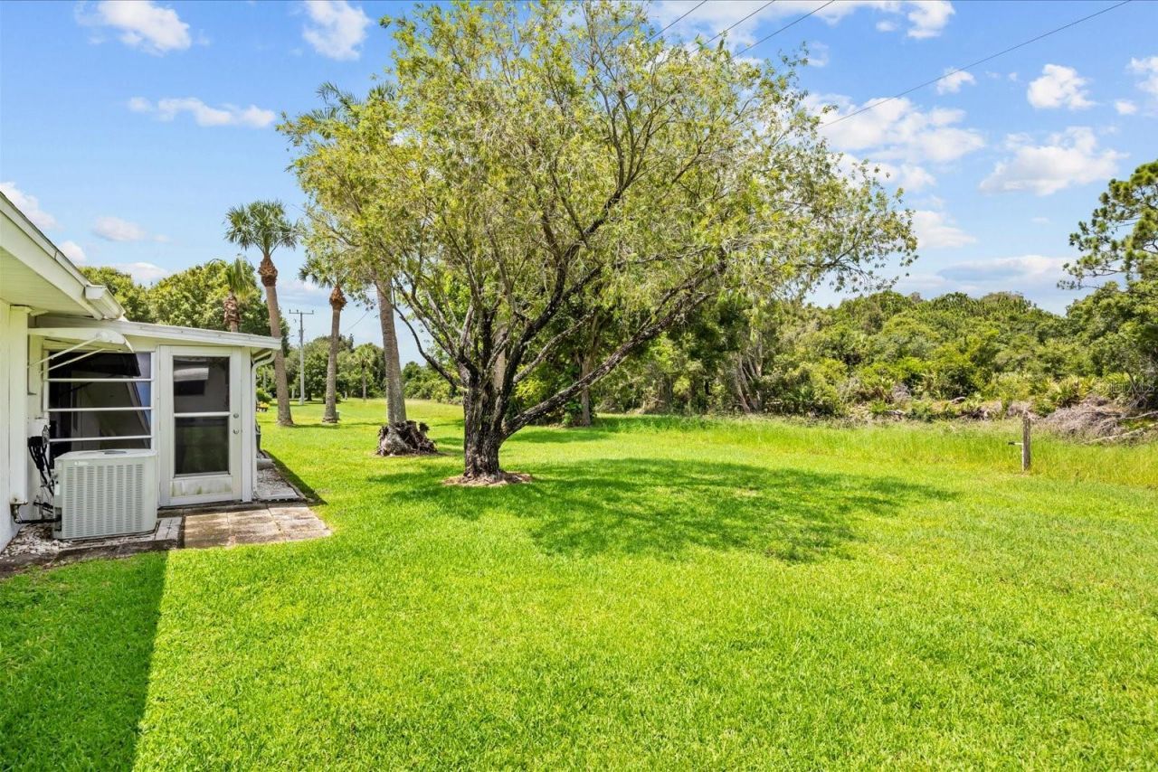 127 Lakes End Drive , Unit C, Fort Pierce, FL 34982 Photo