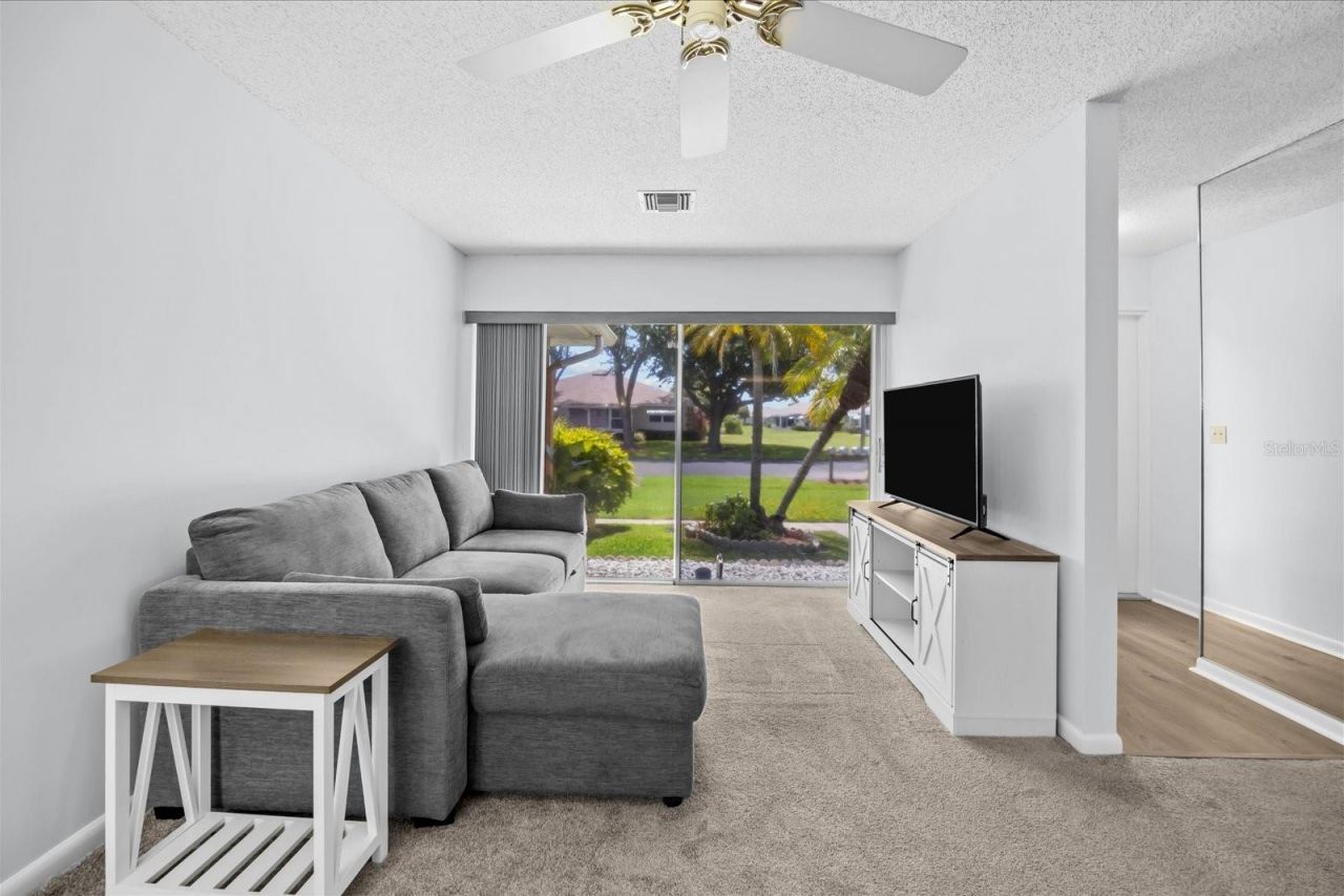 127 Lakes End Drive , Unit C, Fort Pierce, FL 34982 Photo