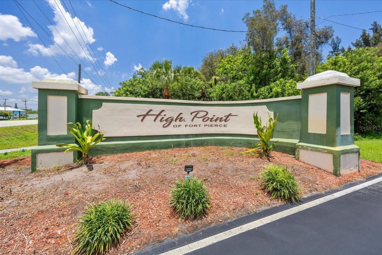 127 Lakes End Drive , Unit C, Fort Pierce, FL 34982 Photo