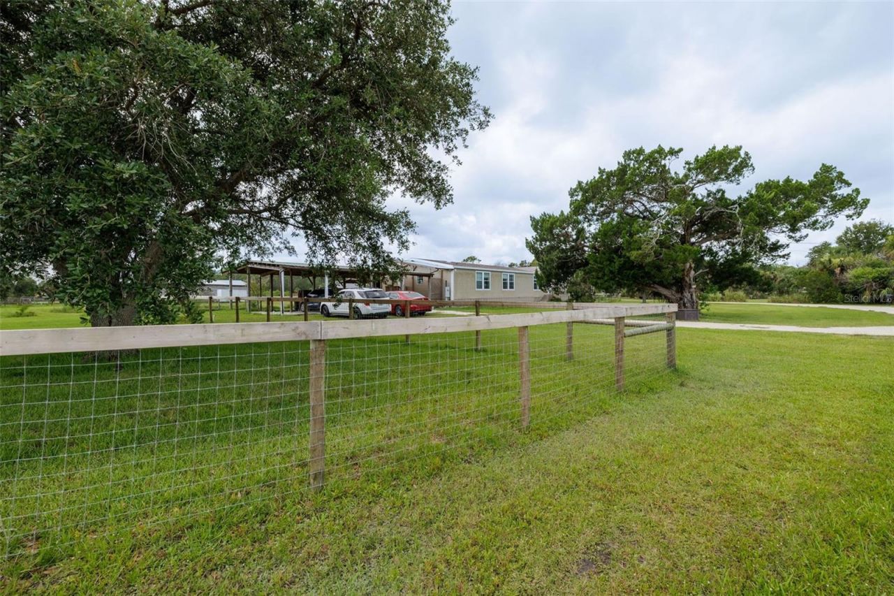 1050 Dillon Circle, New Smyrna Beach, FL 32168 Photo