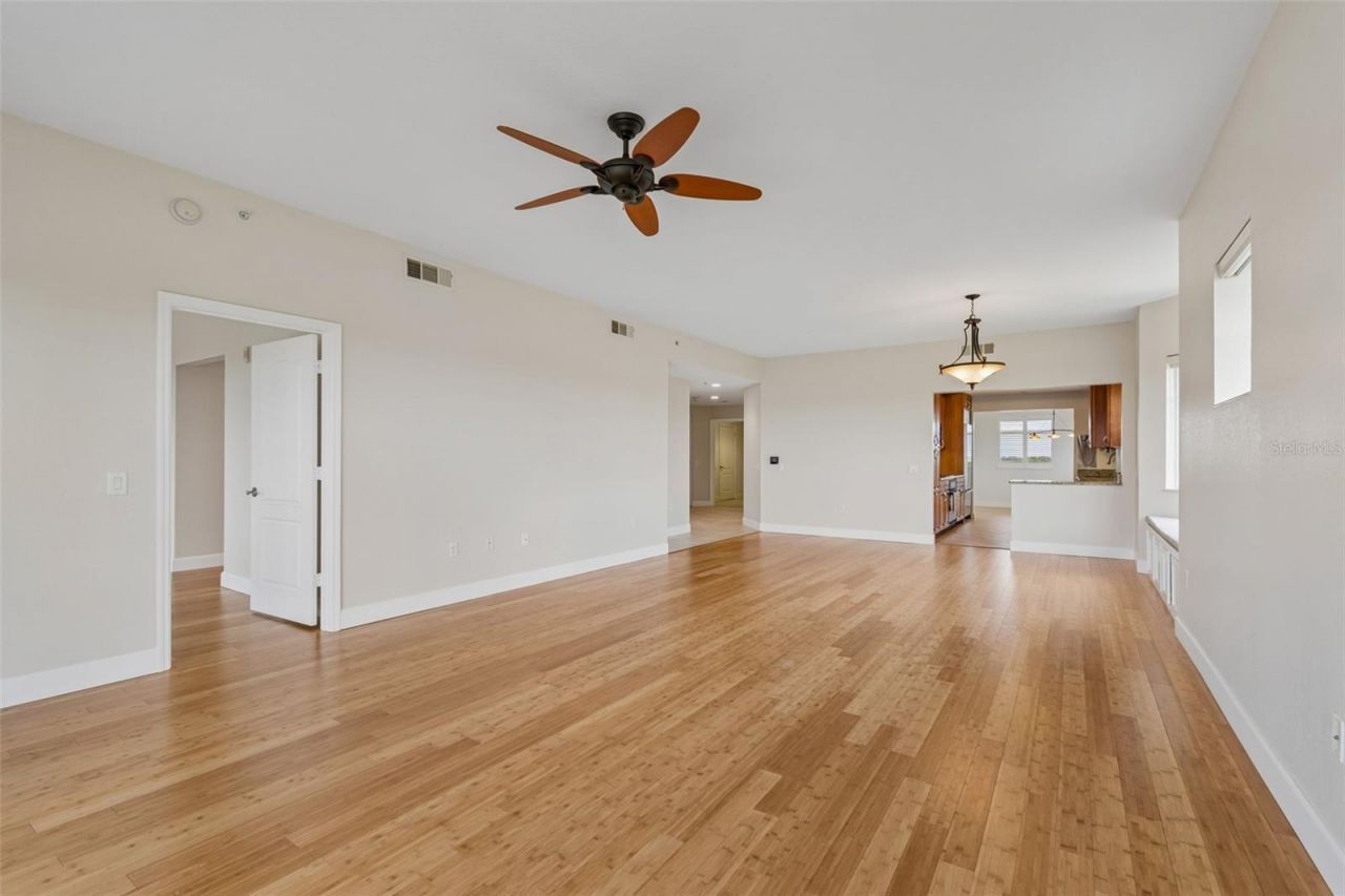12033 Gandy Boulevard N, Unit 151, Saint Petersburg, FL 33702 Photo