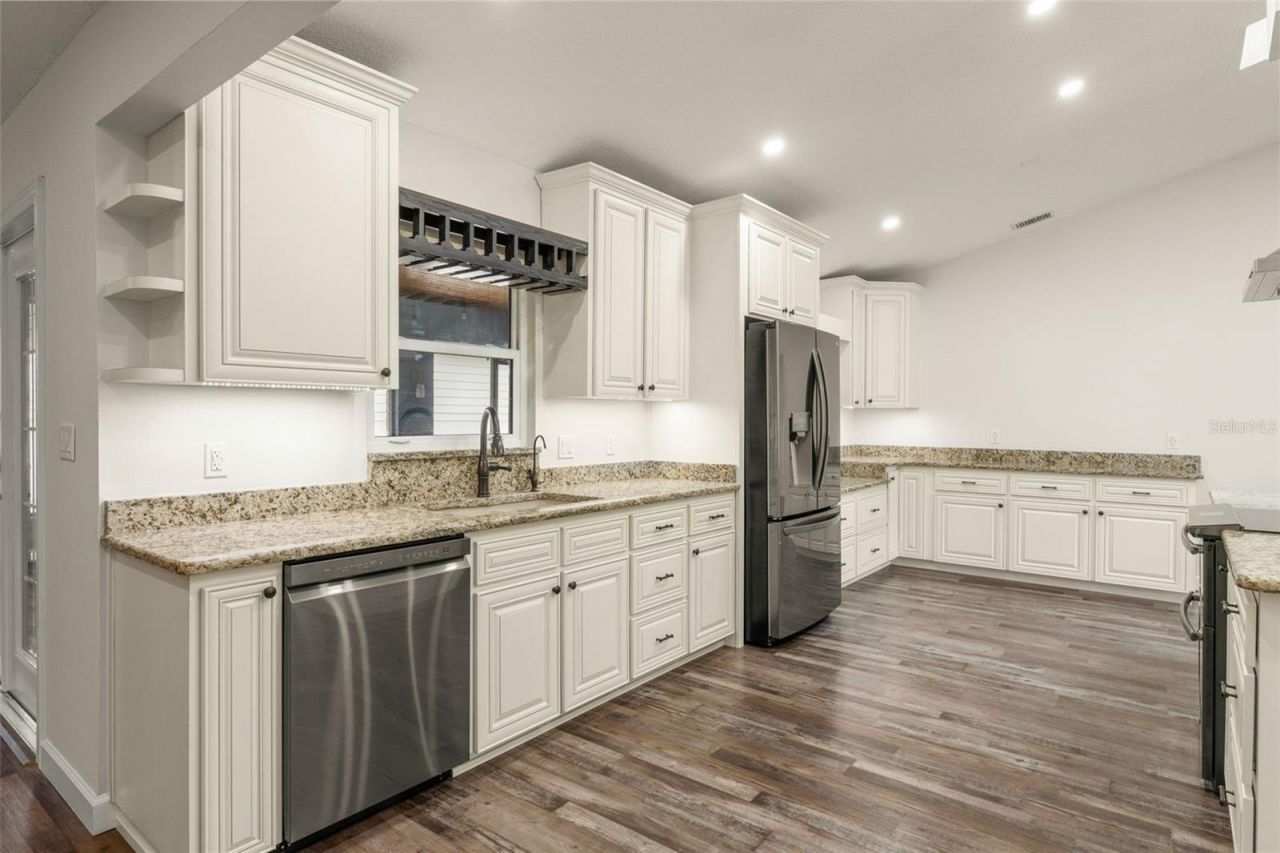 30543 Seaforth Drive, Sorrento, FL 32776 Photo