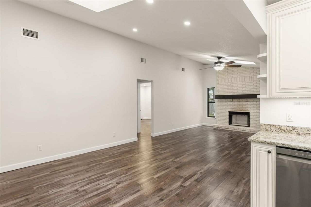 30543 Seaforth Drive, Sorrento, FL 32776 Photo