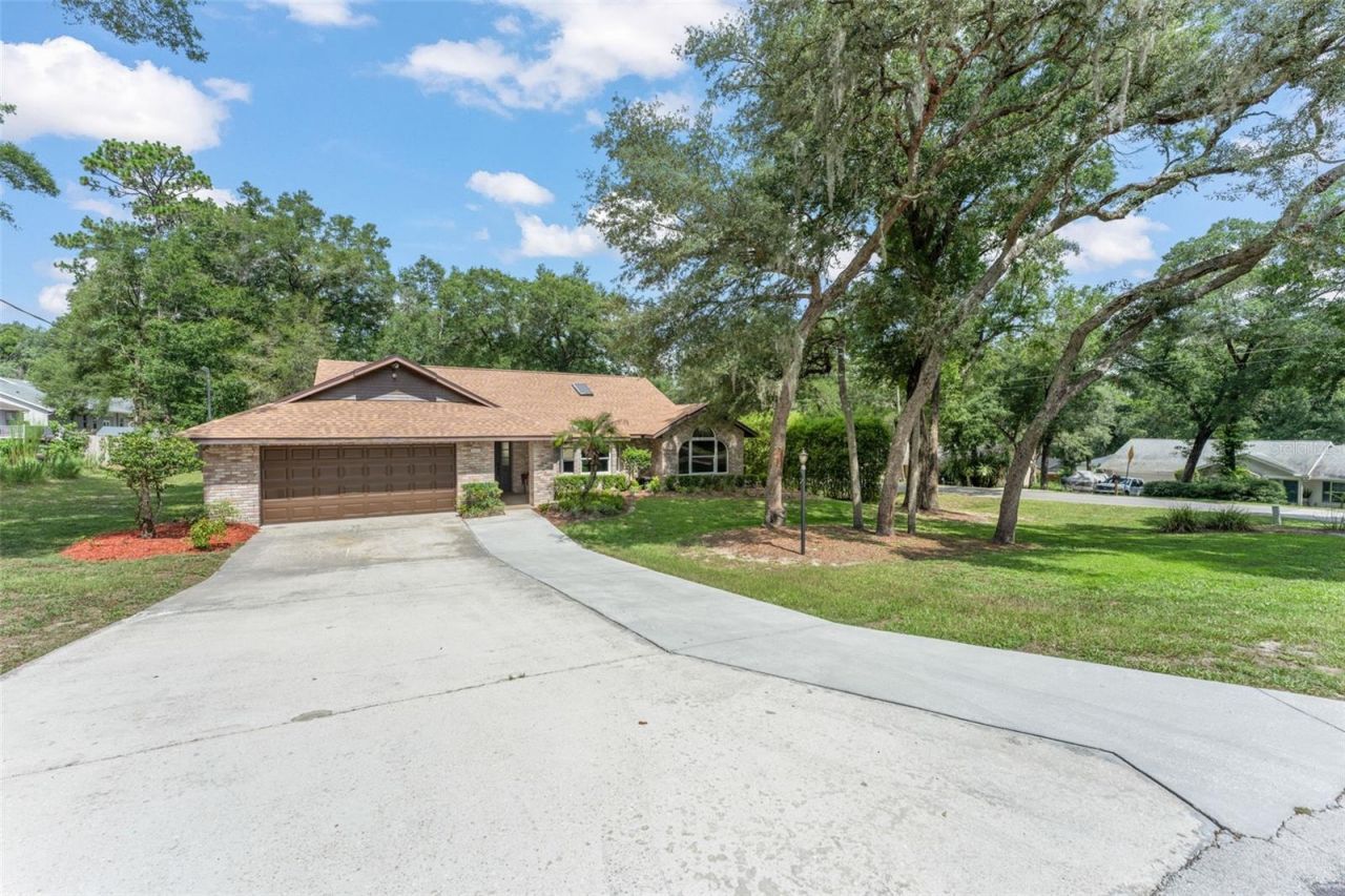 30543 Seaforth Drive, Sorrento, FL 32776 Photo