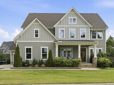 208 Silent Cove Lane, Holly Springs, NC 27540