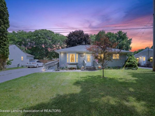 1972 Gunn Road, Holt, MI 48842