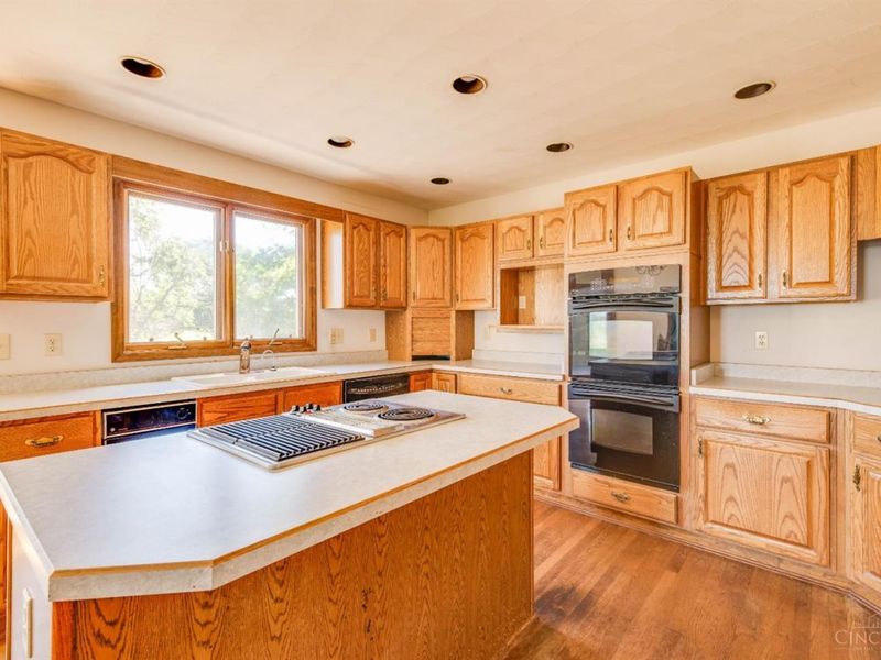 6280 Zoar Road, Hamilton Twp, OH 45152 Photo 10