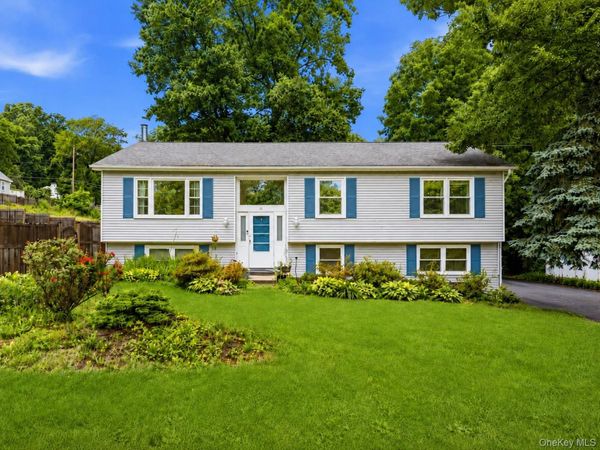 11 Brayton Road , Carmel, NY 10512
