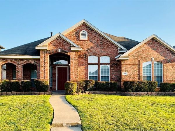 300 Rain Tree Drive, Sunnyvale, TX 75182