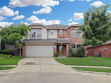 3436 Hidden Canyon Road, Fort Worth, TX 76262