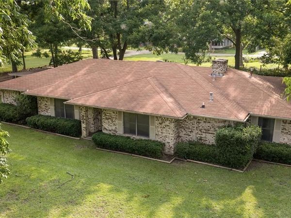 209 N Harrison Street, Roxton, TX 75477