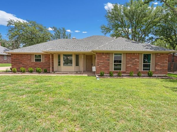 4001 Bandera Drive, Granbury, TX 76049