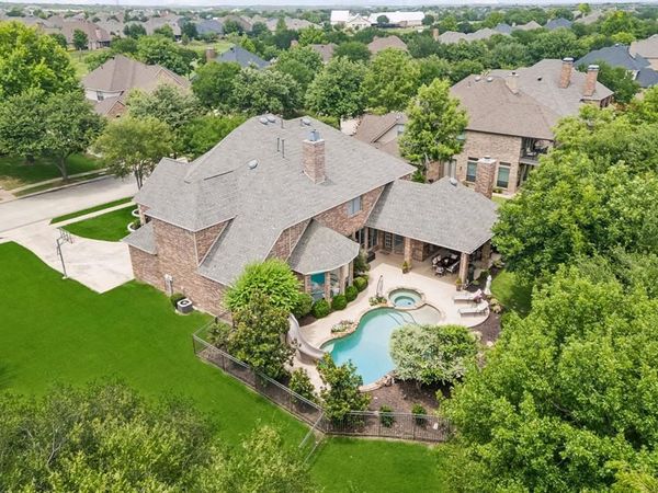 9041 Crockett Drive, Lantana, TX 76226